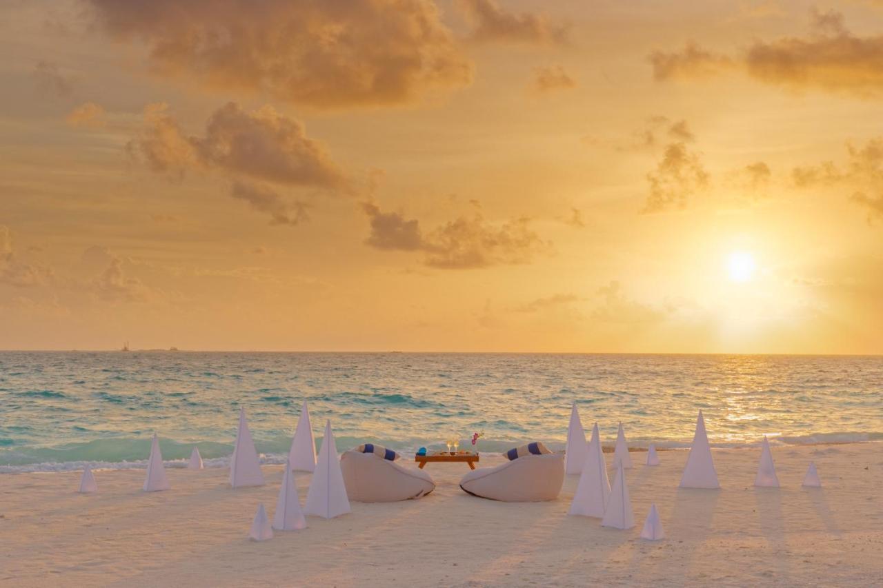 Grand Park Kodhipparu Maldives Hotel Baros Island Exterior photo