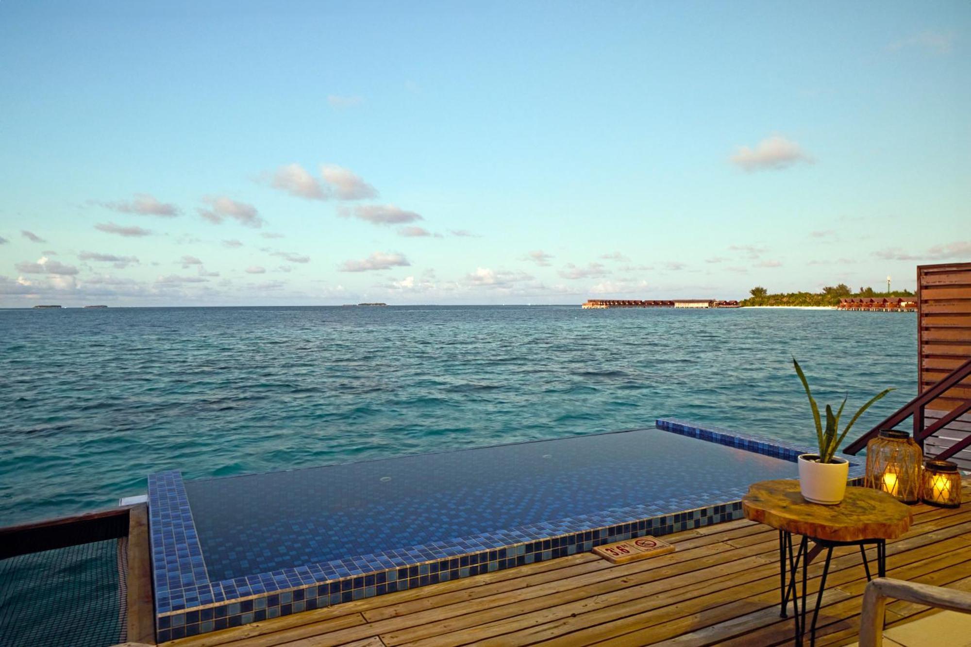 Grand Park Kodhipparu Maldives Hotel Baros Island Exterior photo