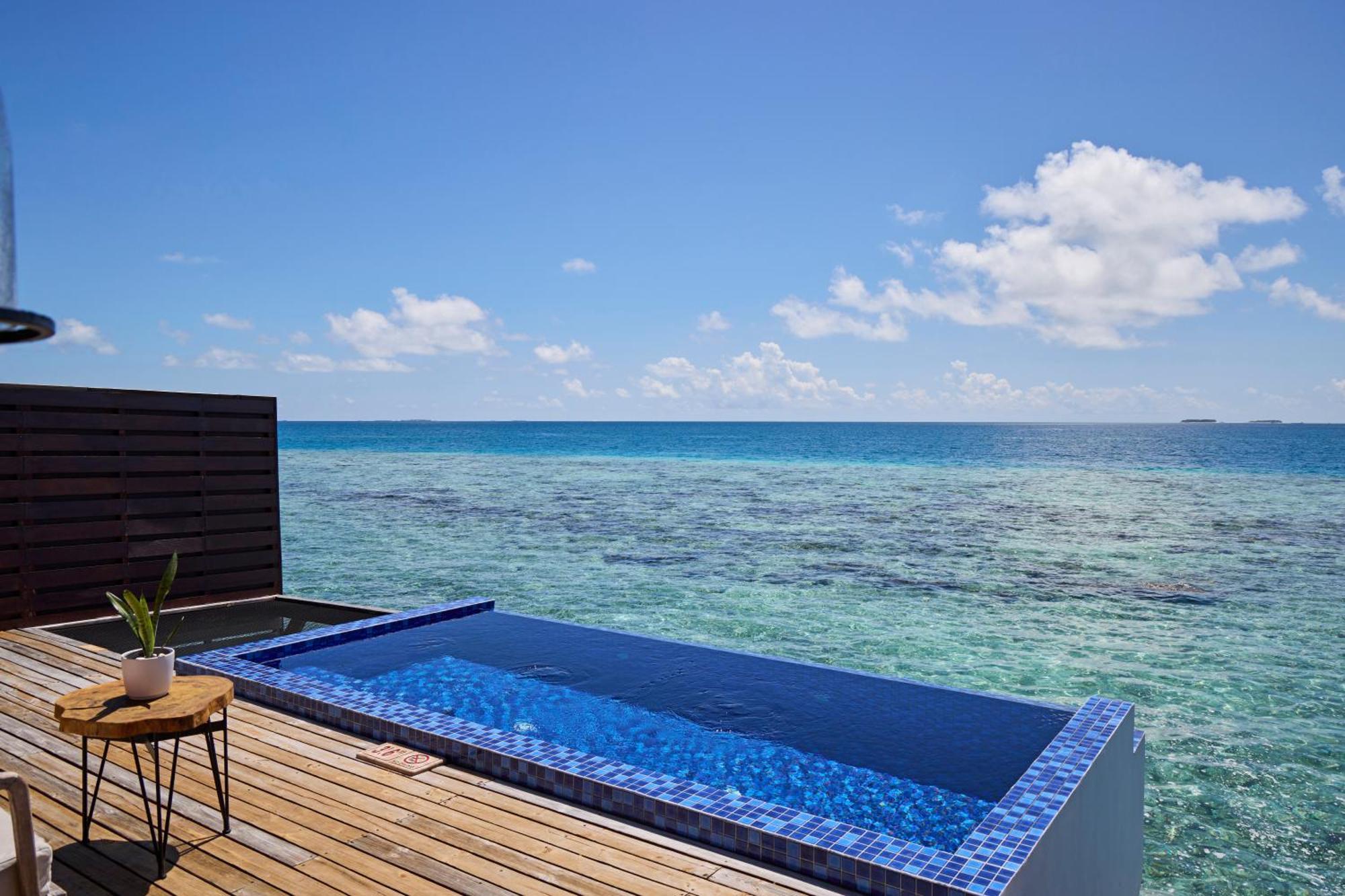 Grand Park Kodhipparu Maldives Hotel Baros Island Exterior photo