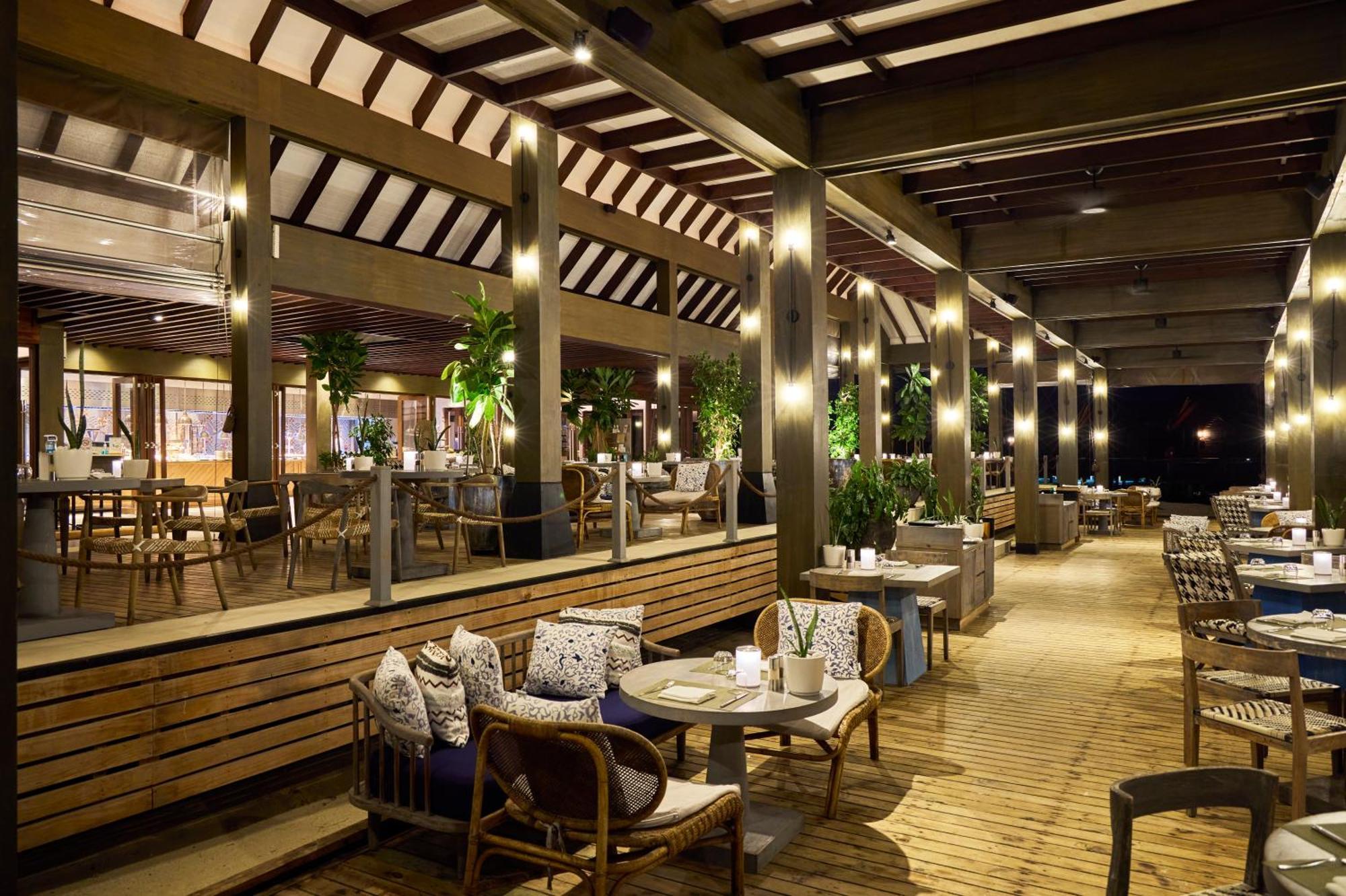 Grand Park Kodhipparu Maldives Hotel Baros Island Exterior photo
